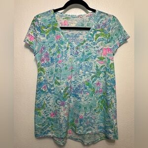 Lilly Pulitzer Etta Short Sleeve Too What A  Lovely Place T-Shirt Too Size Small